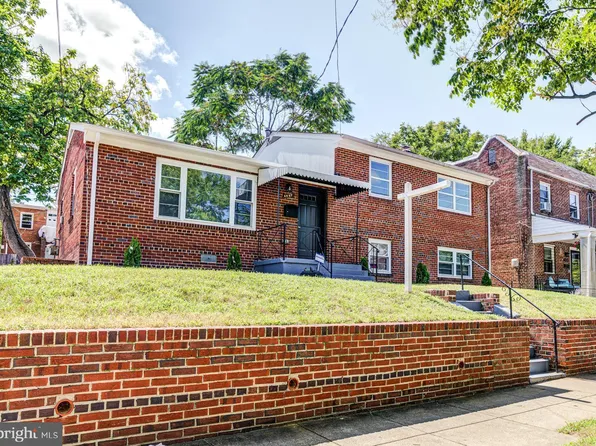 4627 Clay St NE, Washington, DC 20019