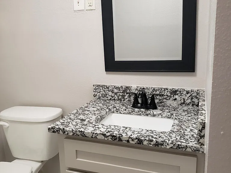 702 College St #3 — Photo 14