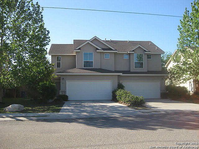 1st image of 941/943 Misty Acres Dr