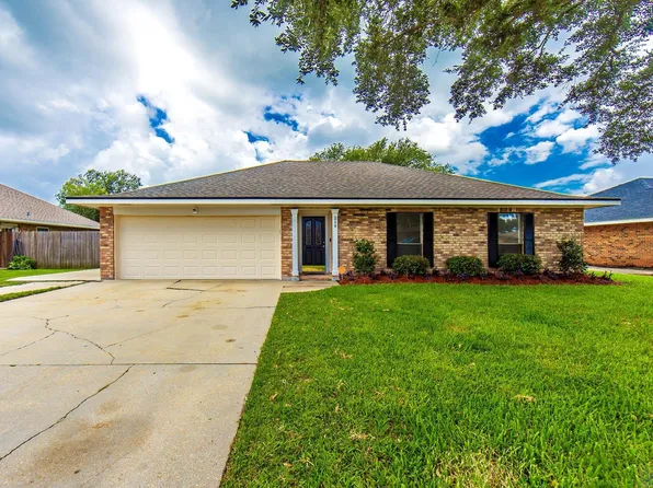 219 Lancaster Dr, Houma, LA 70360
