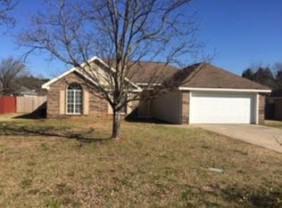 106 Jana Ct, Warner Robins, GA 31088
