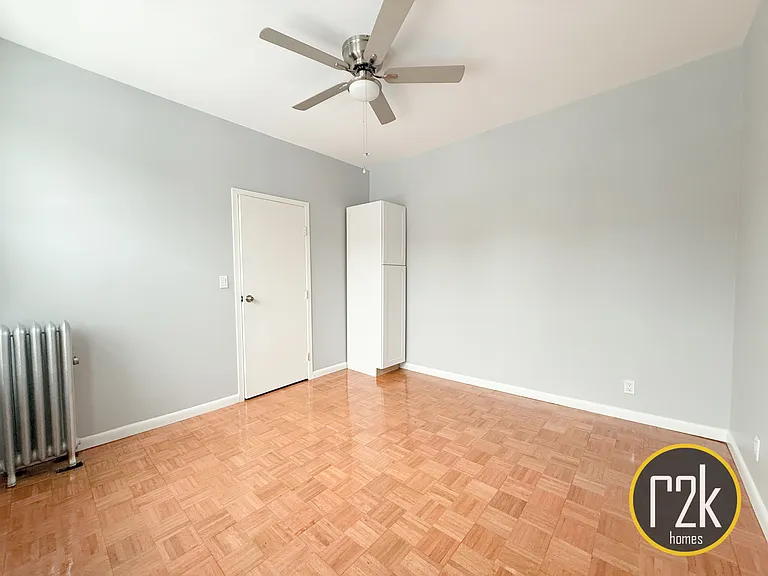 23-72 24th St #1C — Photo 7