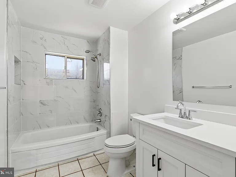 102 N Duke Dr — Photo 20