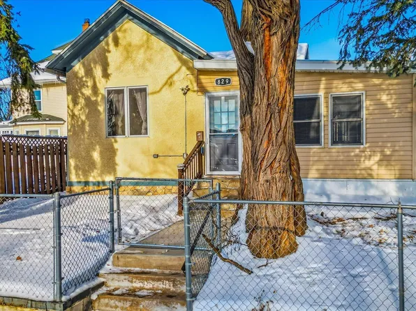 829 Lawson Ave E, Saint Paul, MN 55106