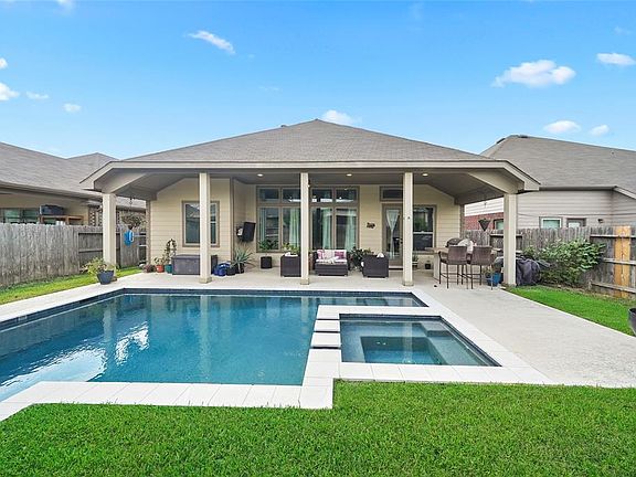 5th image of 2910 Acorn Oaks Drive