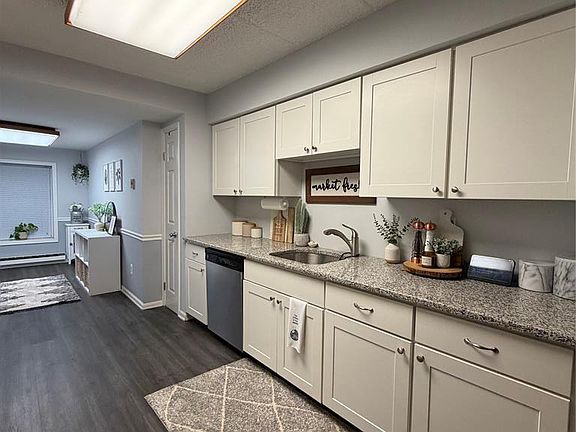 2nd image of 446 Passaic St APT 2A