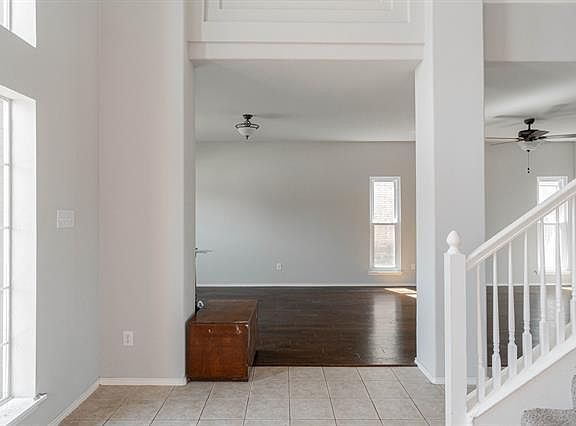 4th image of 212 Brookdale Dr
