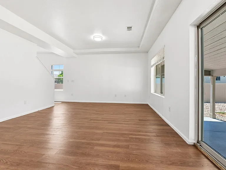 4707 Walden Way — Photo 7