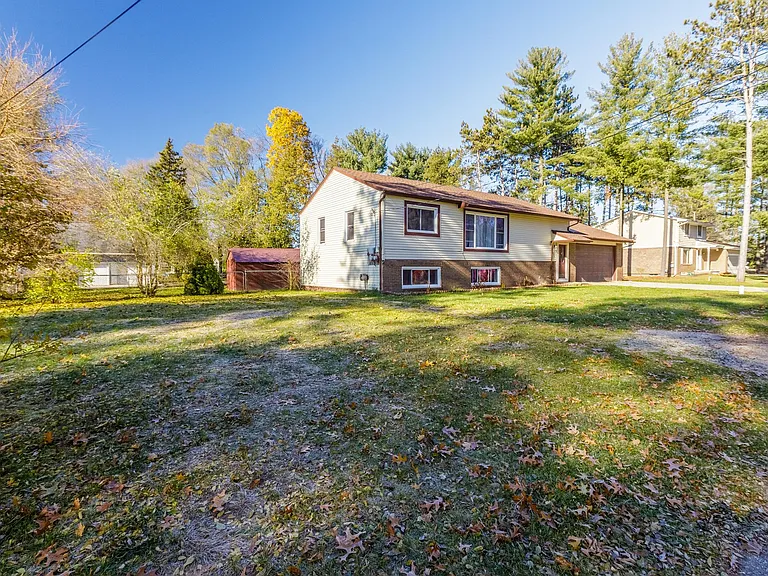 3809 Vanstone Dr — Photo 5