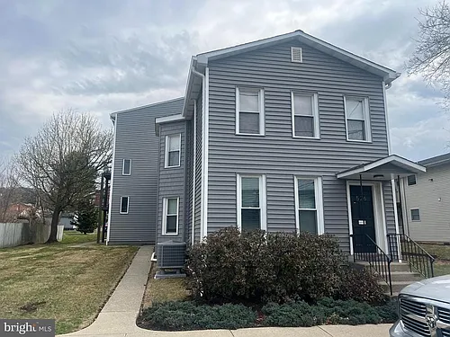 526 Broad St #3 Photo 1