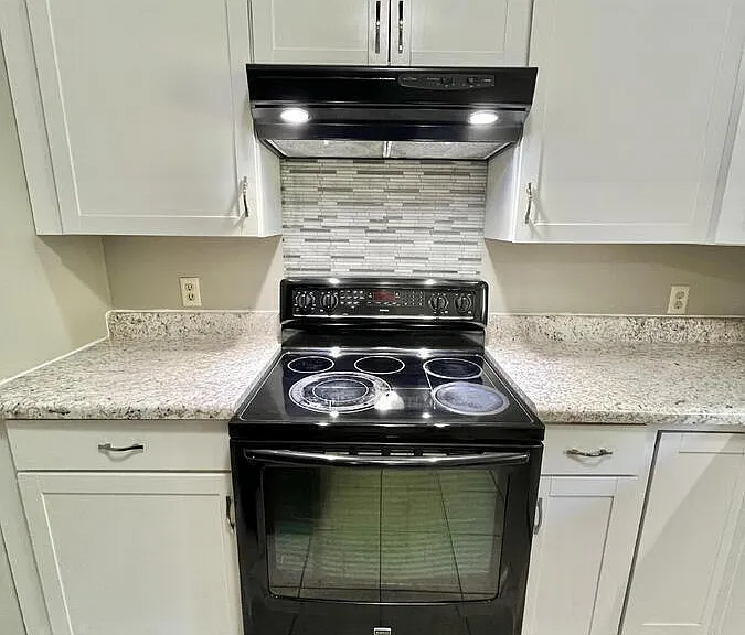 2605 Singing Hills Dr — Photo 11