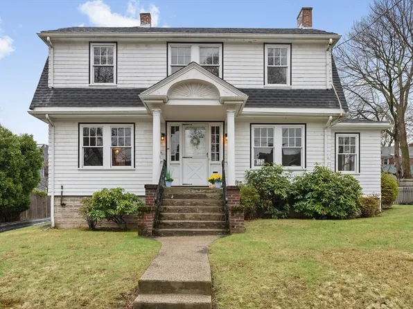 10 Allen Rd, Winchester, MA 01890