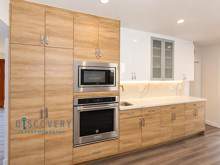 1122 Winsor Ave — Photo 16