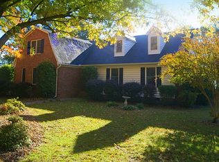 101 Peamar Dr, West Columbia, SC 29170