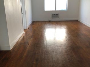 993 Bay Dr, Miami Beach, FL 33141