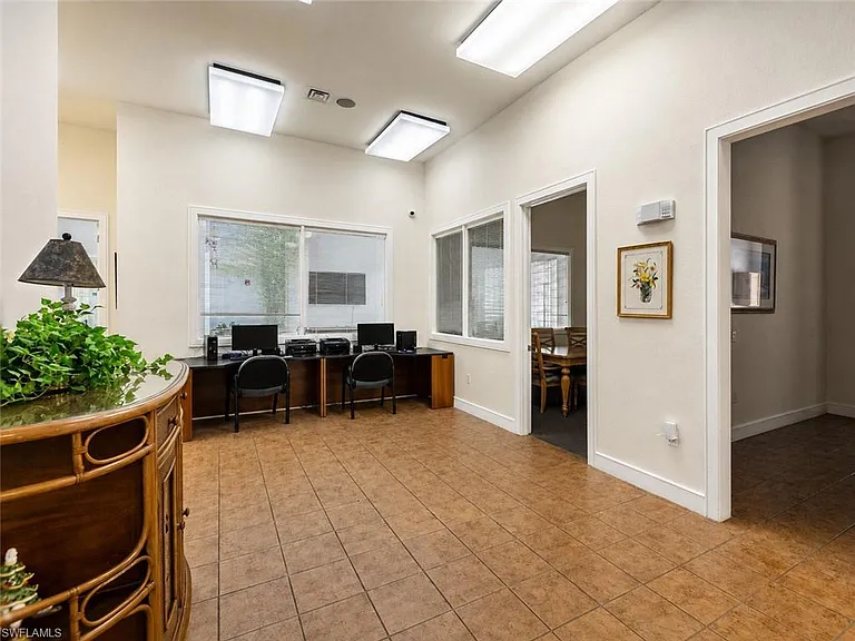 8294 Key Royal Cir #1631 — Photo 32