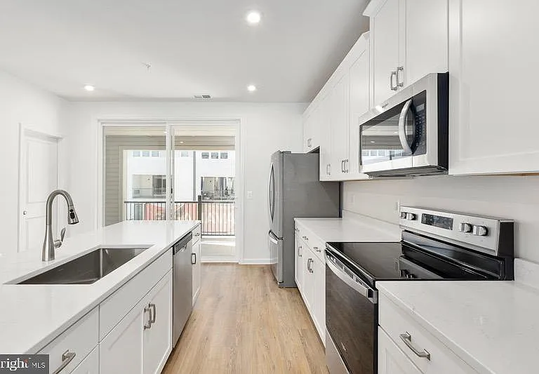 2514 Neabsco Common Pl — Photo 11