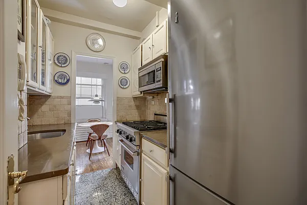 Sold by Compass | media 3