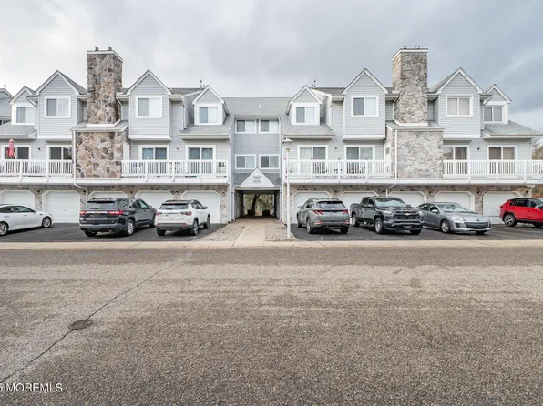 407 Schley Avenue, Toms River, NJ 08755