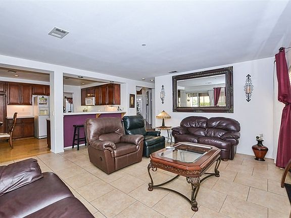 5th image of 14066 Stinson Ct