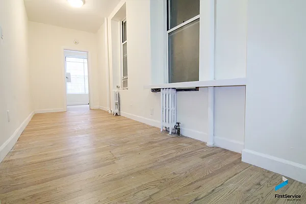 Rented by FirstService Realty (legacy) | media 19