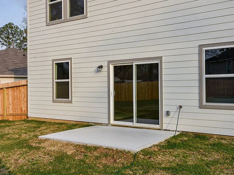 3603 Admiralty Dr — Photo 32