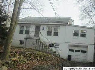 44 Burton Ct, Staten Island, NY 10306