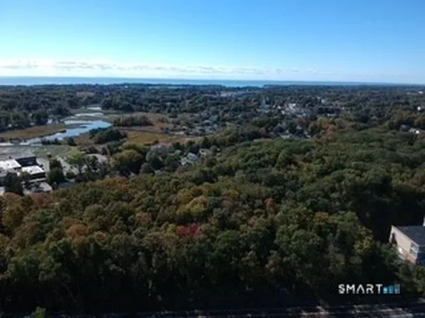 251 N Main St, Branford, CT 06405