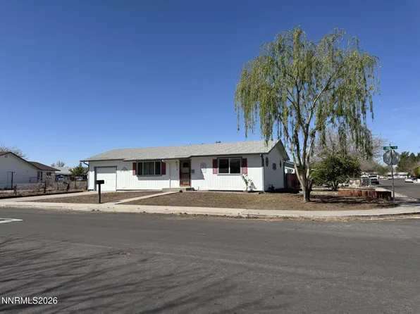 831 Sunset Dr, Fallon, NV 89406