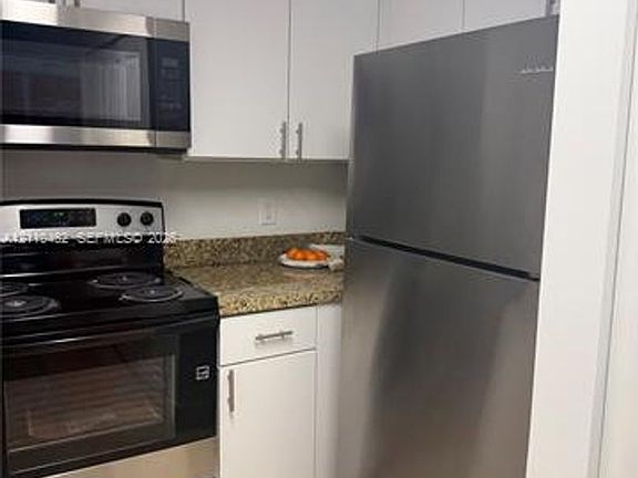 5th image of 1250 S Miami Ave APT 903