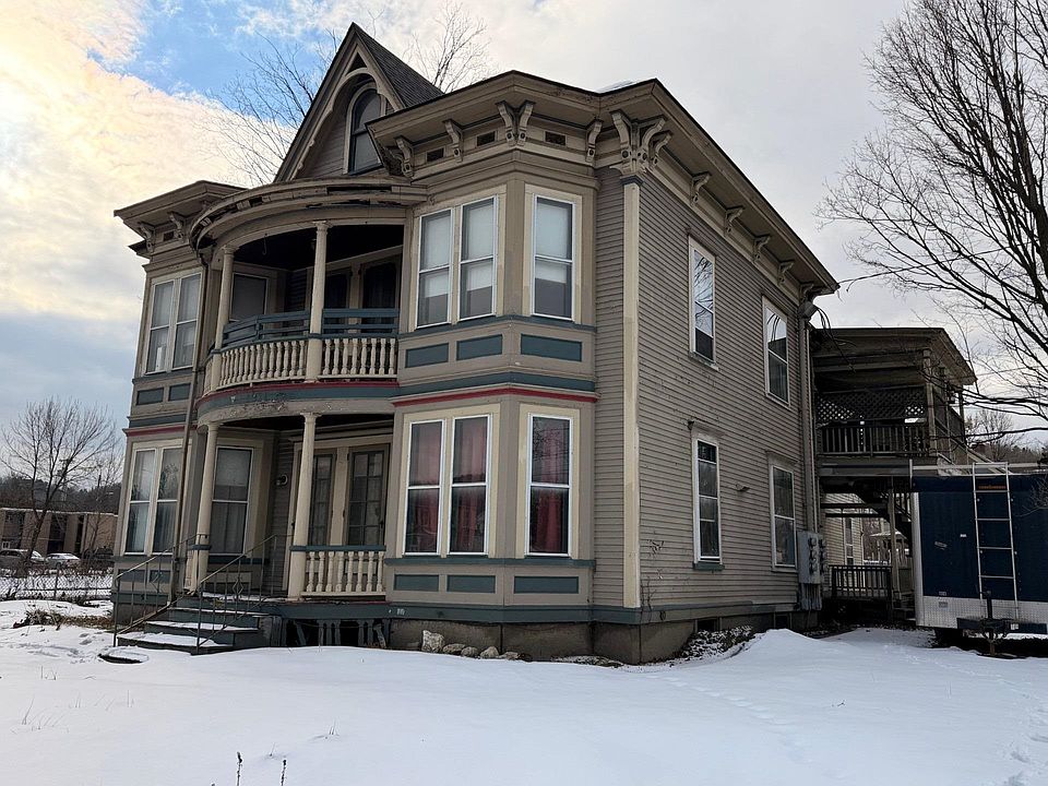 1st image of 372 N Main Street