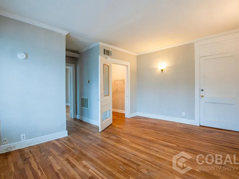 678 Somerset Ter NE #7 — Photo 4
