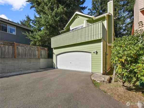 15208 Interlake Court N, Shoreline, WA 98133