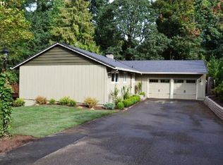1875 Mapleleaf Rd, Lake Oswego, OR 97034