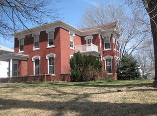 307 N Walnut St, Glenwood, IA 51534