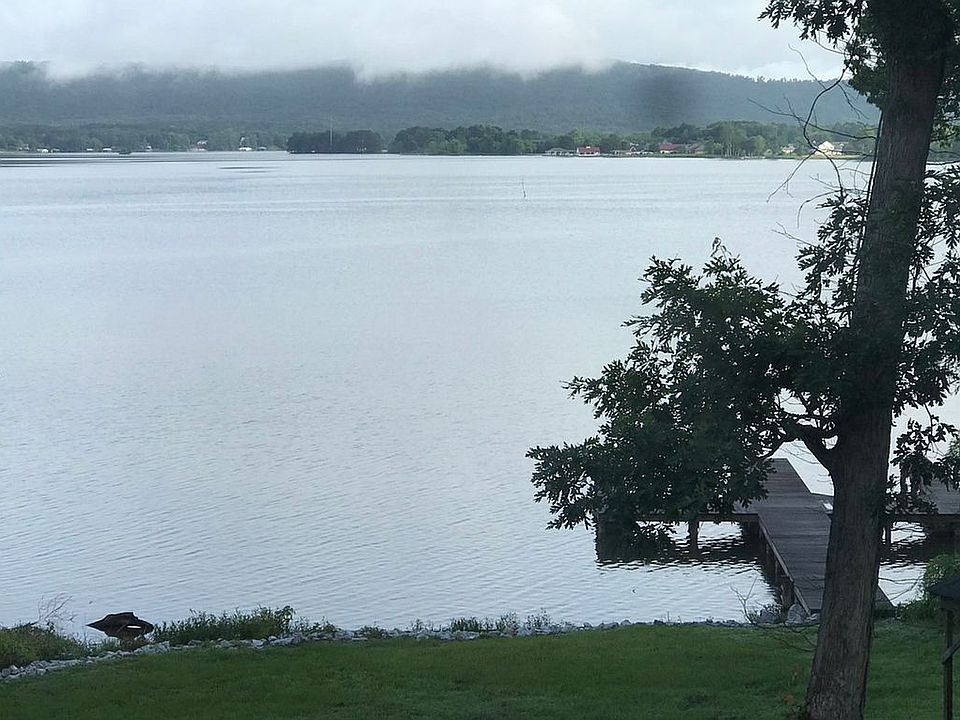 Wake up to this view 