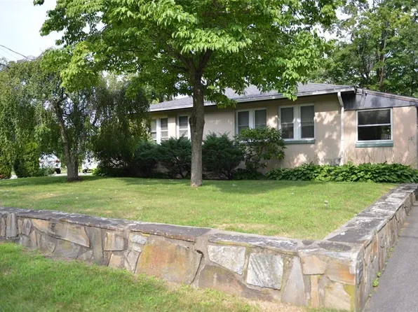 14 S Atlantic Ave, Warwick, RI 02888