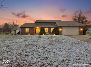 2111 Round Barn Rd, Anderson, IN 46017