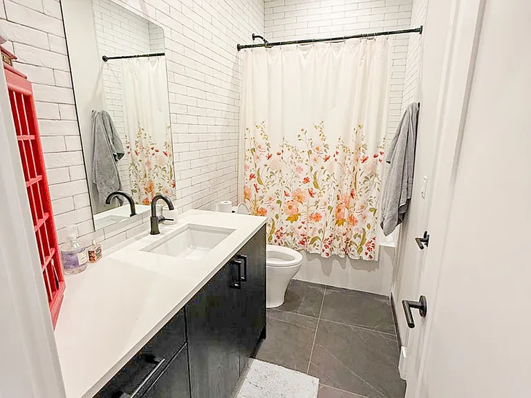 2244 N Kenmore Ave #2S — Photo 9