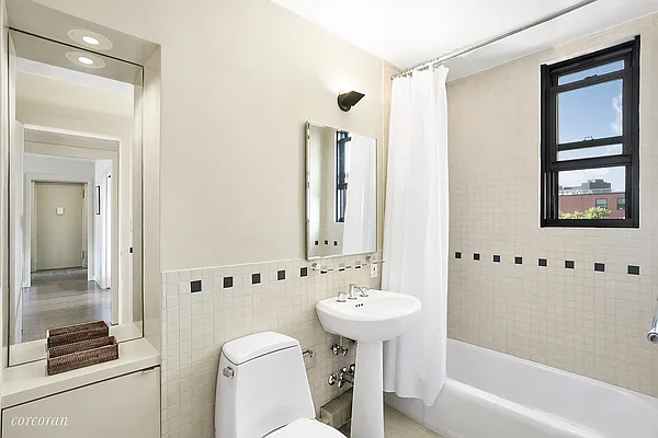 Sold by Corcoran | media 24