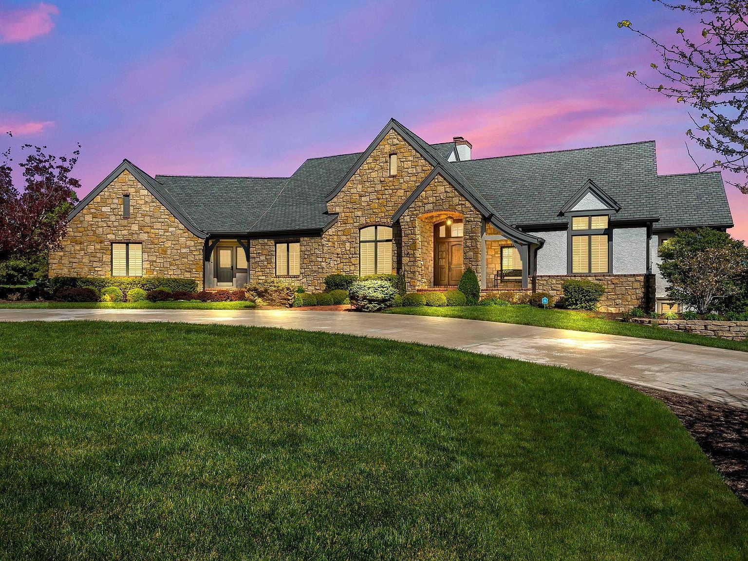 1111 SW Belmont Ln, Topeka, KS 66604 Zillow