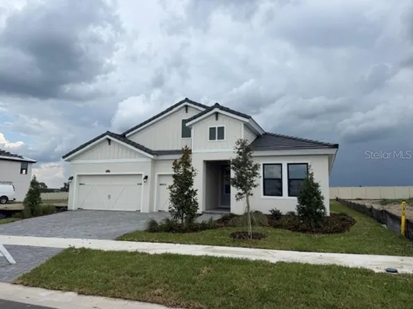9806 Leaf Green Ln, Dade City, FL 33525