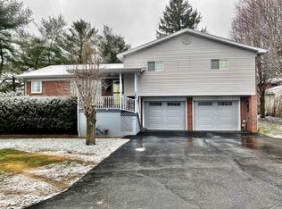 100 Bennett St, Oak Hill, WV 25901