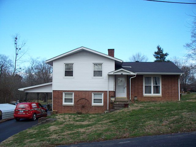 1st image of 201 St Marys Ct