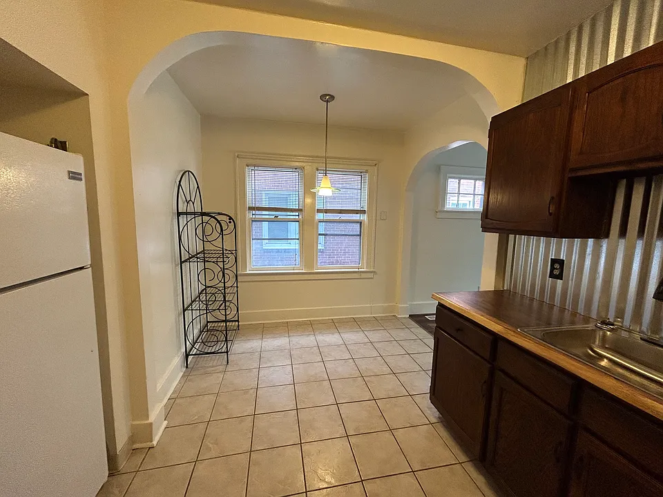 157 Ramsdell Ave #2