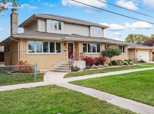 3330 W 99th St, Evergreen Park, IL