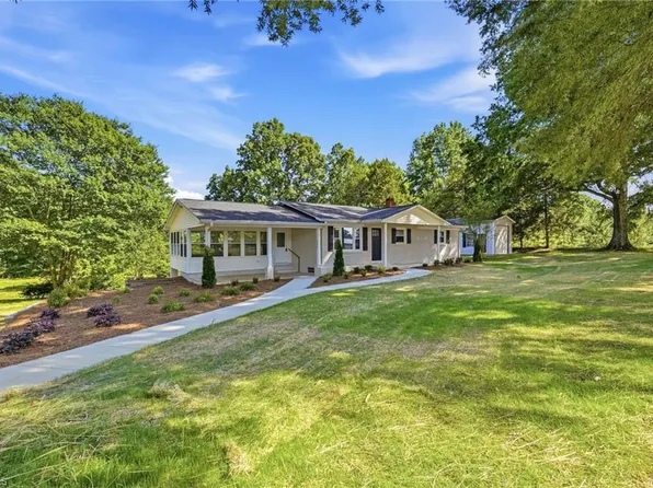 1524 Williams Rd, Lewisville, NC 27023
