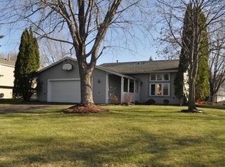 4256 Beaver Dam Rd, Eagan, MN 55122