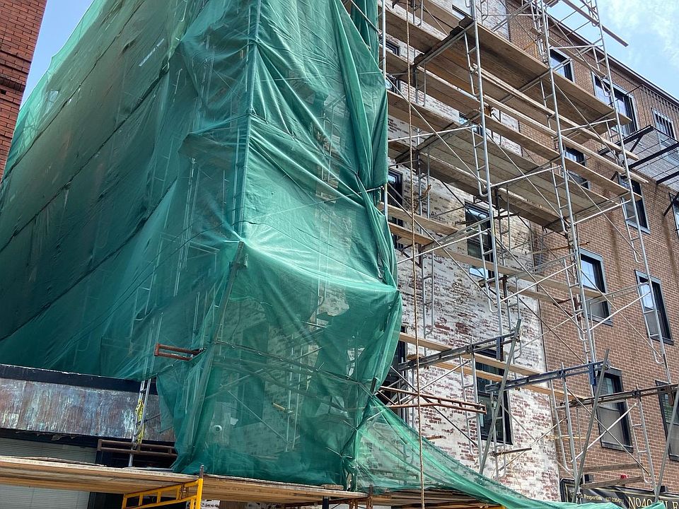 2nd image of 20 Fleet St #20