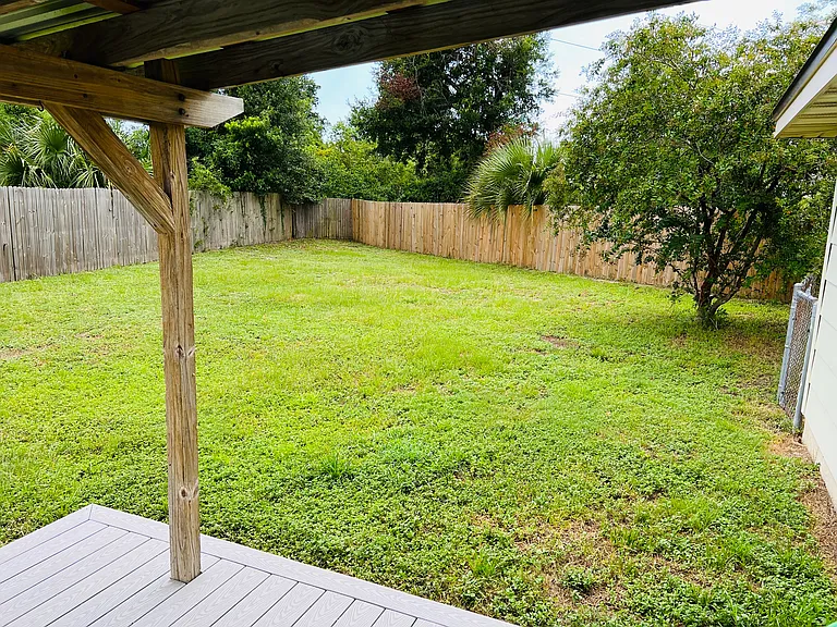 3921 Peters Dr — Photo 17
